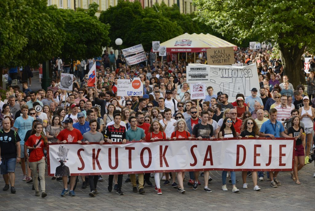 protest, korupcia