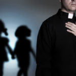 Veľa kňazov neverí v Boha, vraví cirkevný sudca Rozek, podľa ktorého v cirkvi platia „mafiánske praktiky“