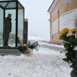 Fotoreportáž: Hrdina Ukrajiny z virálneho videa má už svoju sochu, jeho meno nesie aj ulica
